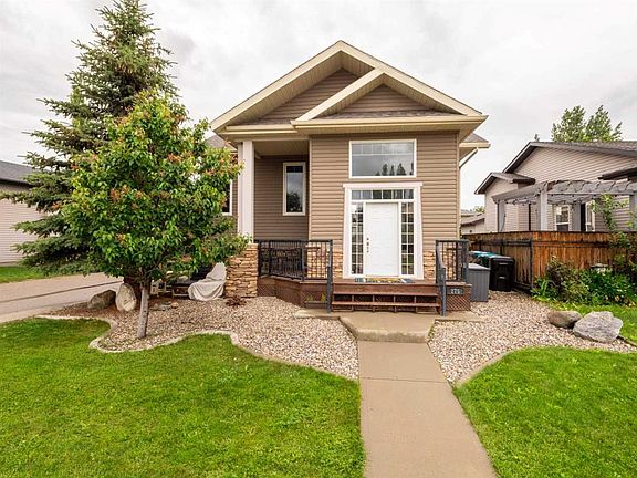 2nd image of 275 S Mount Sunburst Way W