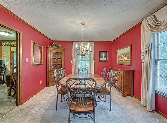 4th image of 2015 Donegal Ct