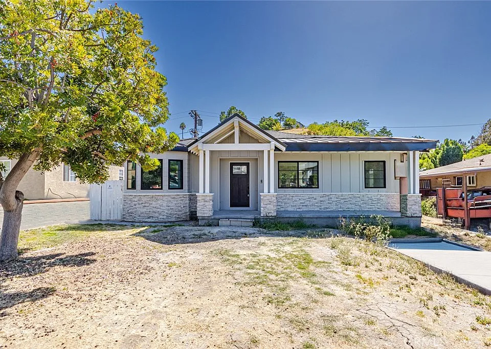 2051 McPherson Ave