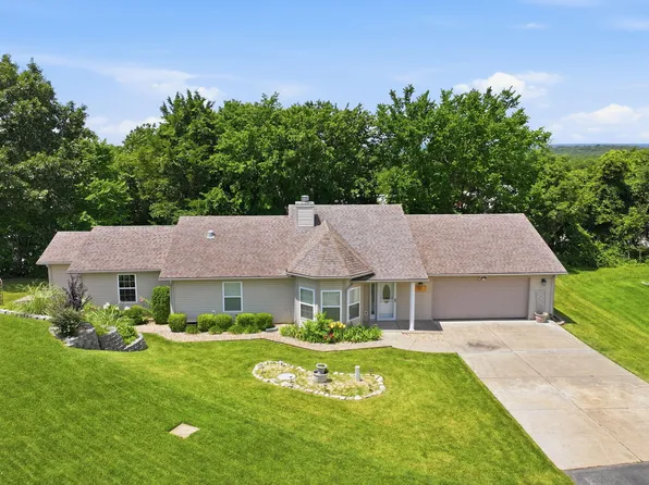 67 Starrville Place, Reeds Spring, MO 65737
