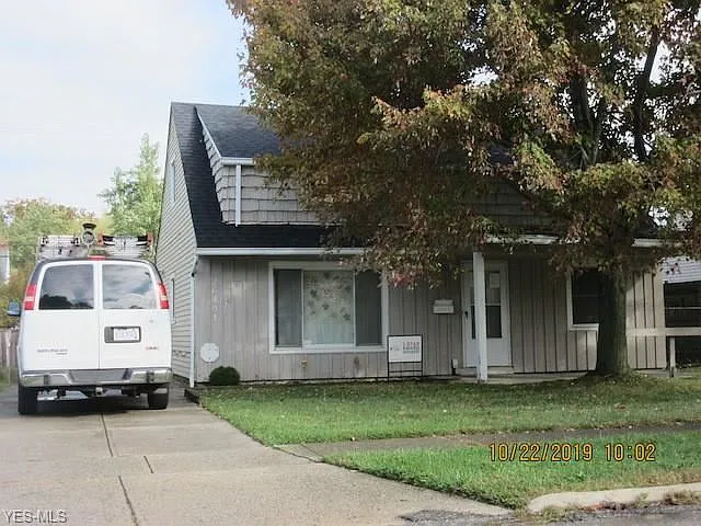 26491 Drakefield Ave photo 1