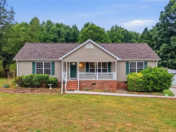 1508 Giles Chapel Rd, Asheboro, NC 27203