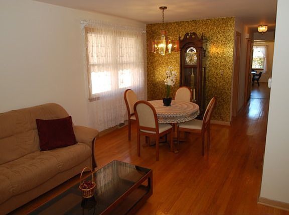 4th image of 6835 N Dowagiac Ave