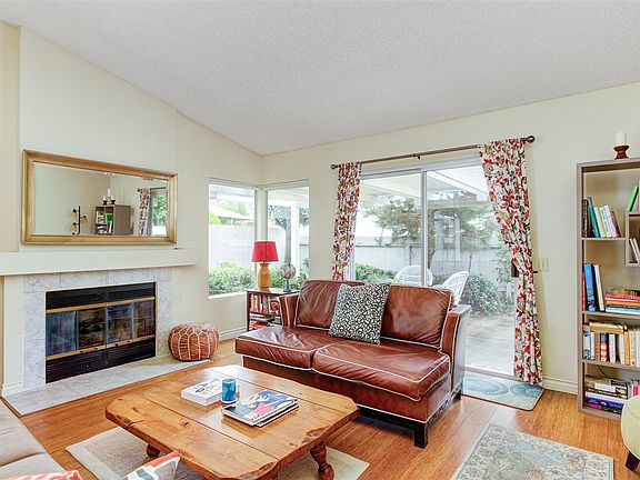 4th image of 12638 Creekwood Ct