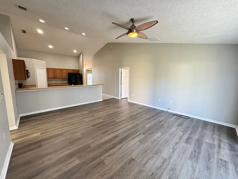 639 Bittern Ct — Photo 21
