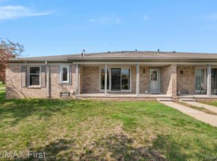 14685 Windmill Ct #99, Utica, MI 48315