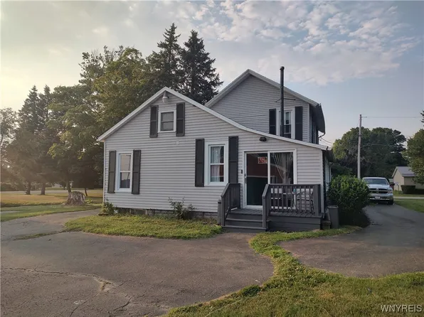 6363 3rd St, Portland, NY 14769