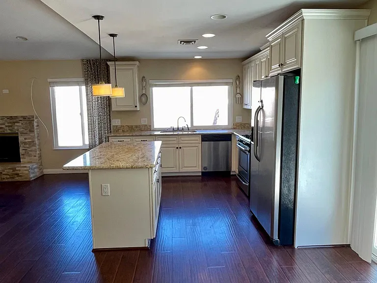 668 Otono Dr — Photo 31
