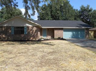 1005 Karena St, Springdale, AR 72762