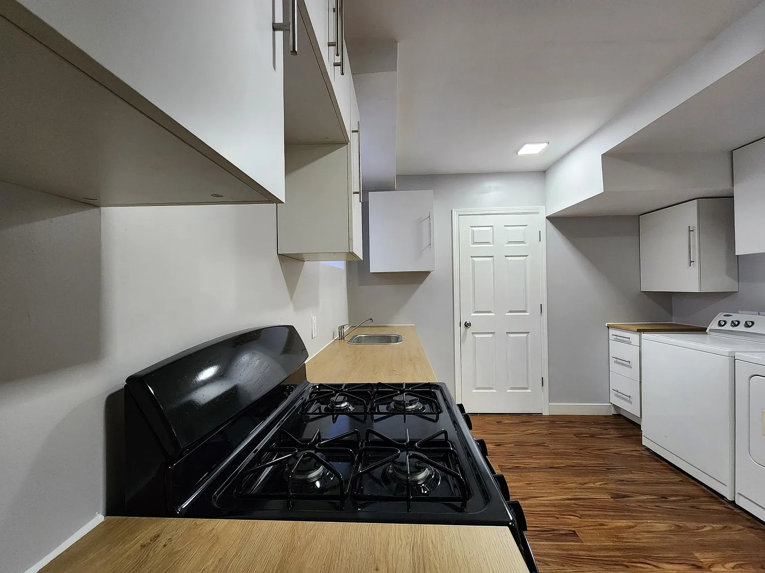 2 bed, 675 sqft, $1,398 — Photo 4