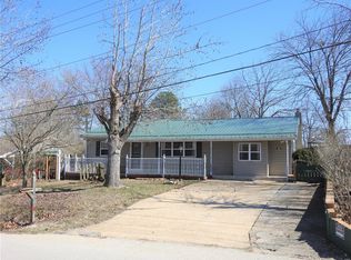 600 N Springfield St, Saint James, MO 65559