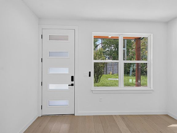4th image of 5305 Ledesma Rd #1