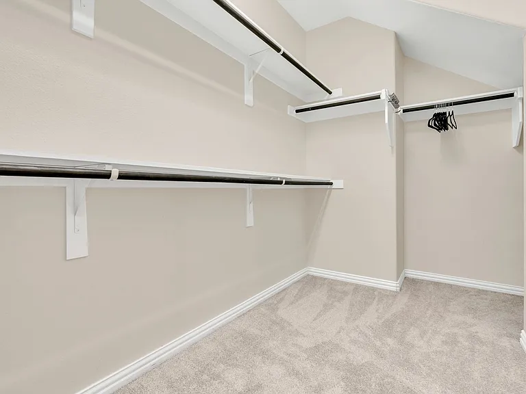 905 Avian Dr — Photo 17