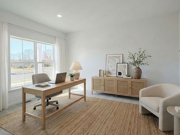 4th image of 131 Sunrise Ln