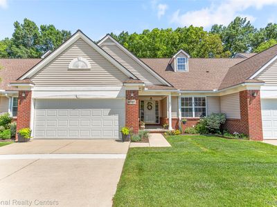6707 Cortland Ave, Brighton, MI, 48114