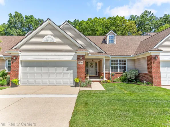 6707 Cortland Ave, Brighton, MI 48114