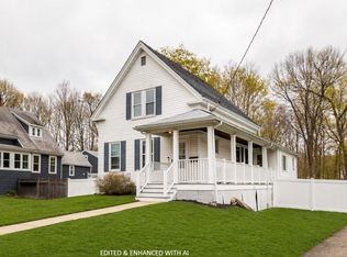 220 Crescent St, Rockland, MA 02370