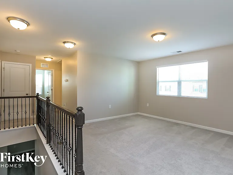 510 Porch Swing Pl — Photo 10