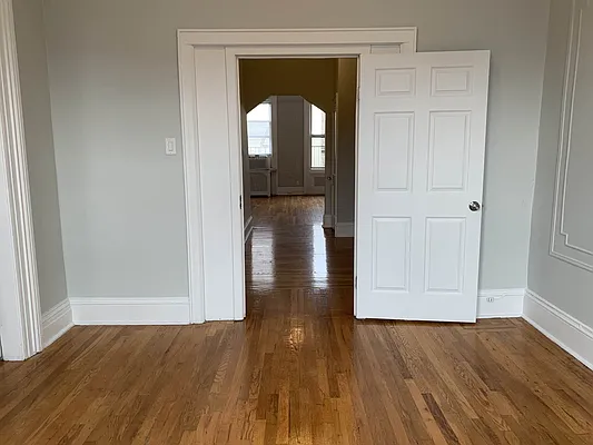 Rented by Avi Realty Manhattan | media 16