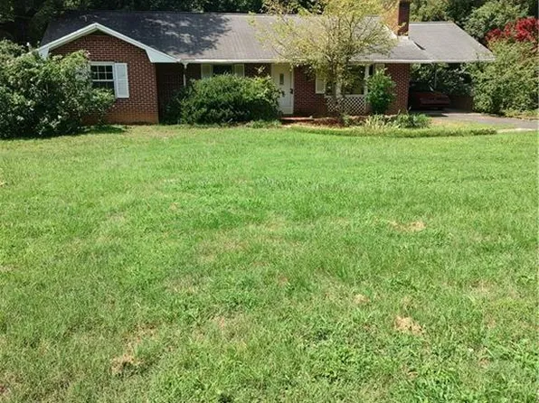 3326 Emory Dr, Winston Salem, NC 27103