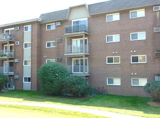 2300 Beau Monde Ter APT 403, Lisle, IL 60532