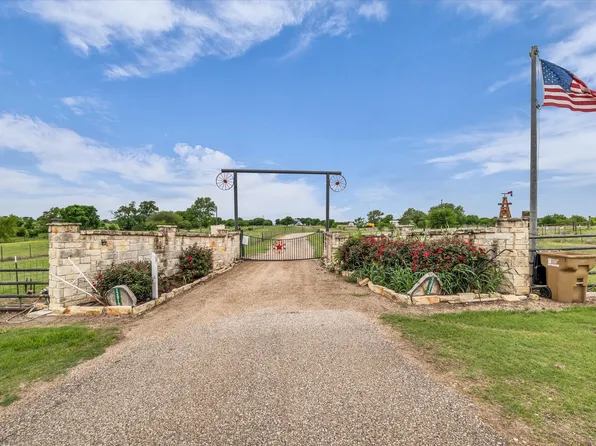 12912 Spring Valley Rd, Moody, TX 76557