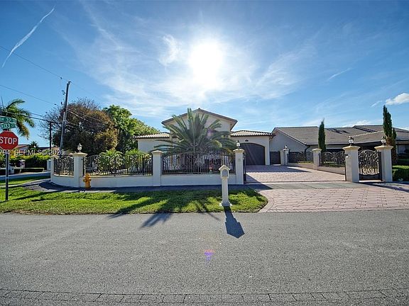 2nd image of 3190 SW 133rd Ct