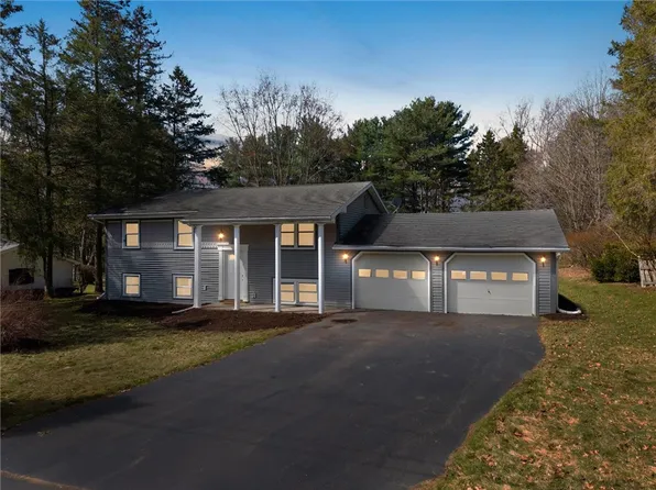 110 Mack St, Groton, NY 13073