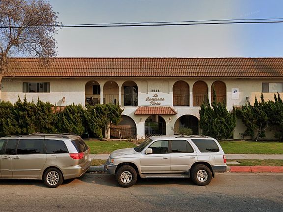 3rd image of 11926 Bellflower Blvd #Studiox1-1595