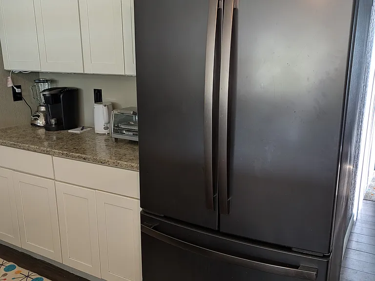 1440 Macdonald St — Photo 11
