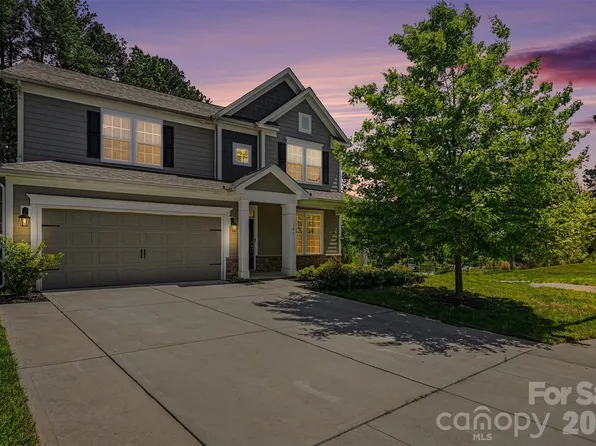 141 Hornbeam Ln, Mooresville, NC 28117