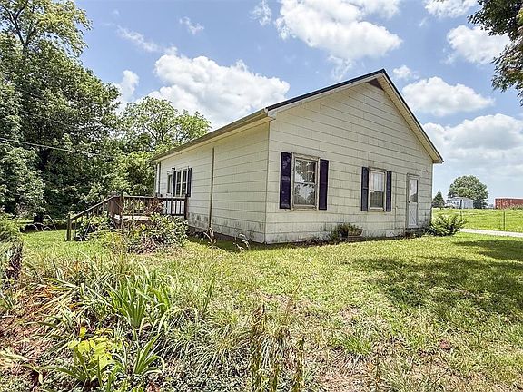 4th image of 1044 Apple Grove Rd