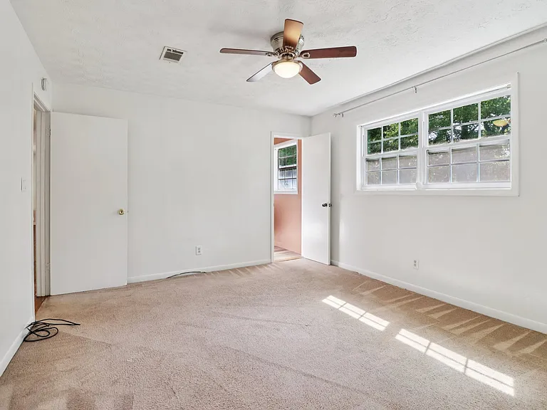2344 Chestnut Log Pl — Photo 36
