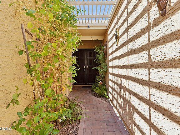 4th image of 1105 E TAPATIO Drive