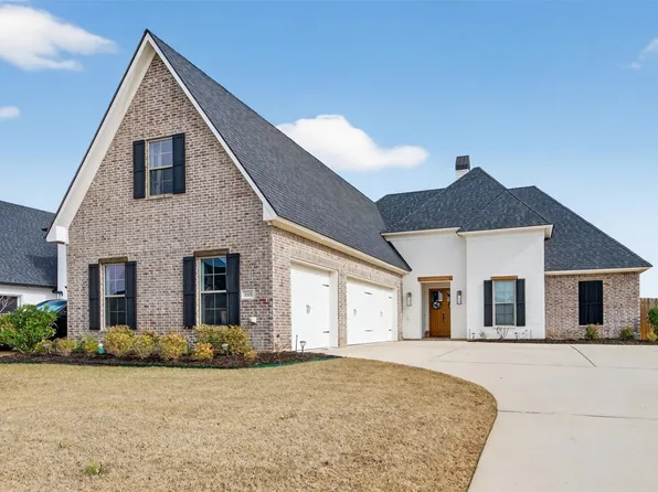 168 N Canal Dr, Bossier City, LA 71111