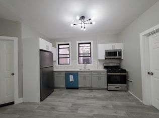 135 W 54th St #3E, Bayonne, NJ 07002