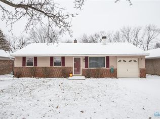 4370 Carney St, Maumee, OH 43537