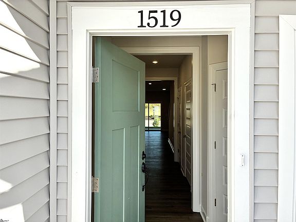 2nd image of 1519 Yellowwood Ct