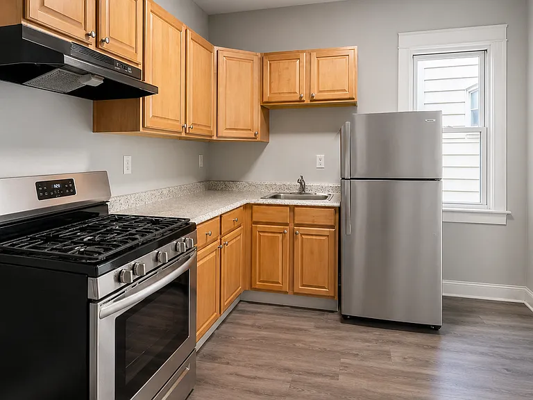 187 Maverick St #3 — Photo 1