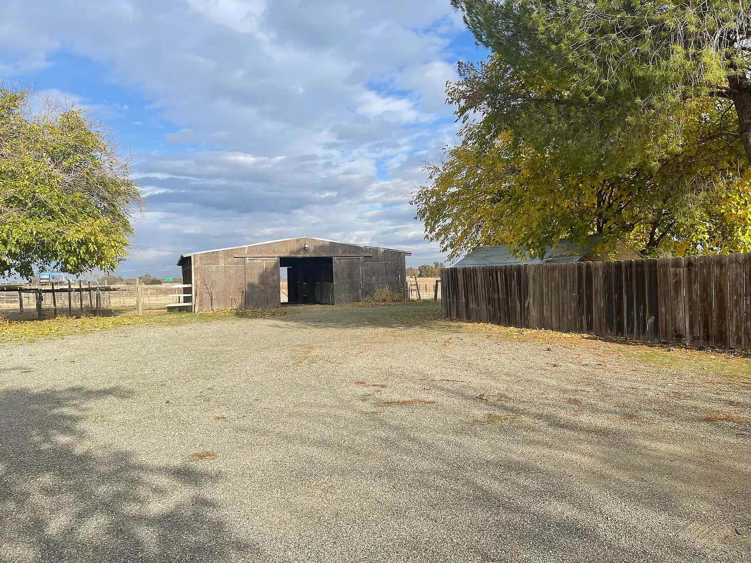 3 bed, 1212 sqft, $2,995 — Photo 2