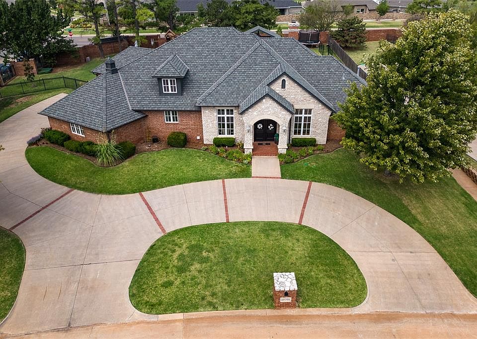 1st image of 18701 Wolf Creek Dr