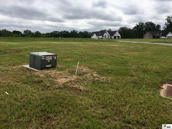 3rd image of 801 Bella Vista Loop