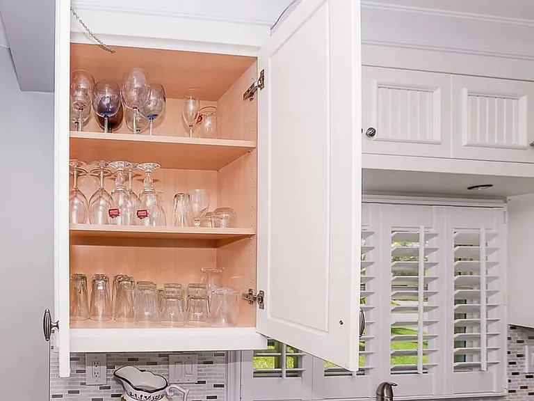 4031 NE Breakwater Dr — Photo 16
