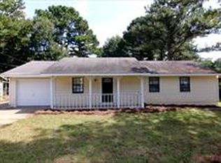 8988 Dorsey Rd, Riverdale, GA 30274