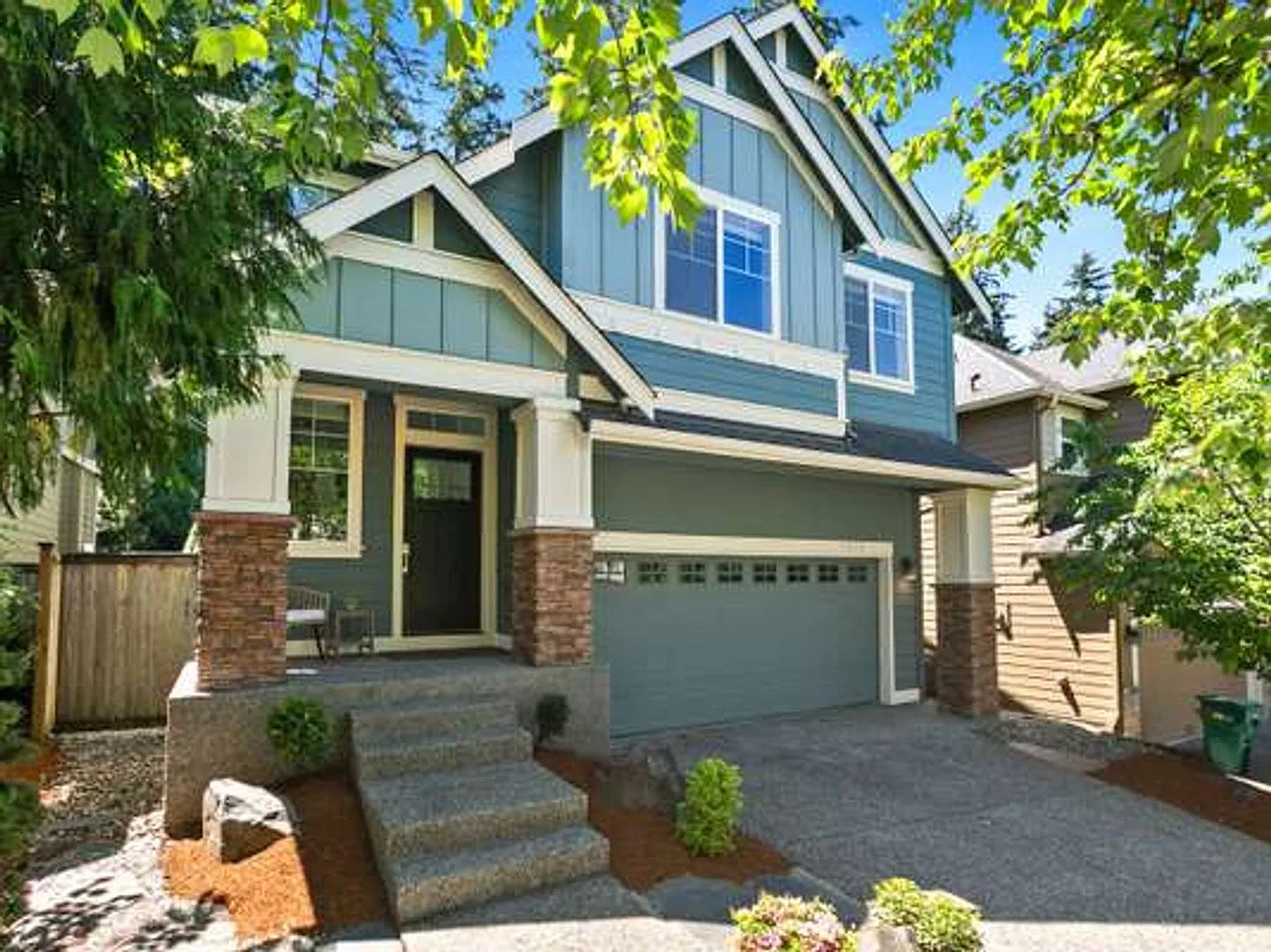 Beautiful Bothell Home in Harvest Run Neighborhood — Photo 1