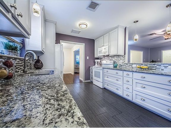 2nd image of 13731 Piping Rock Ln