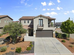 3800 Paradise Village Dr #21, Santa Clara, UT 84765