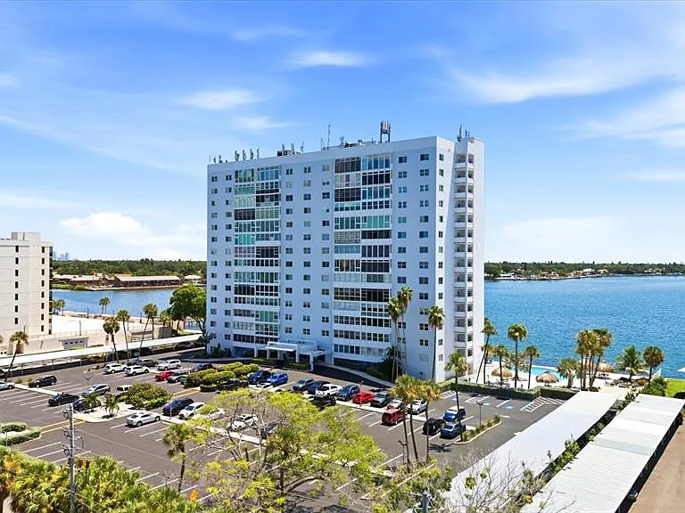 7200 Sunshine Skyway Ln S #6G — Photo 20