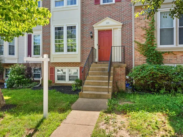 106 Harrogate Rd, Fredericksburg, VA 22406
