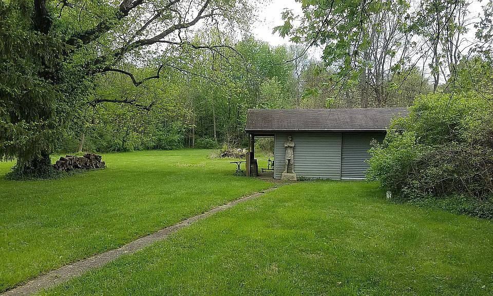 2nd image of 3001 W 60th St